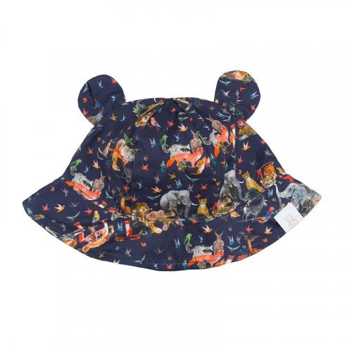 Hat with ears and pattern