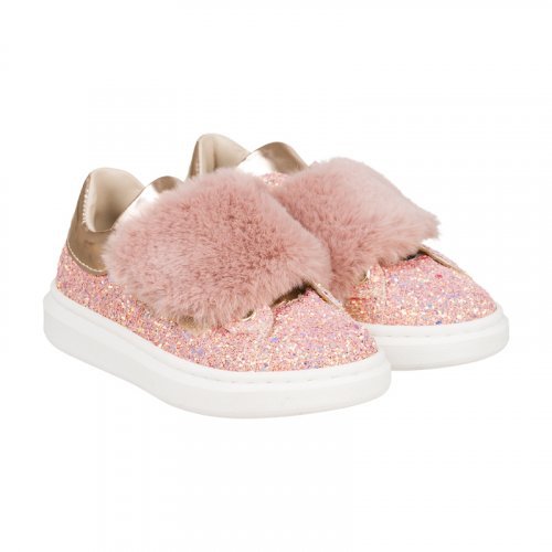 Glitzernde Turnschuhe