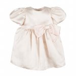 Robe beige avec un nœud à la taille_10295